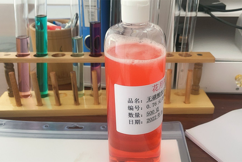 日化配方网的“无磺酸洗衣液配方技术”为何要邮寄? 日化配方网的“无磺酸洗衣液配方技术”为何要邮寄?